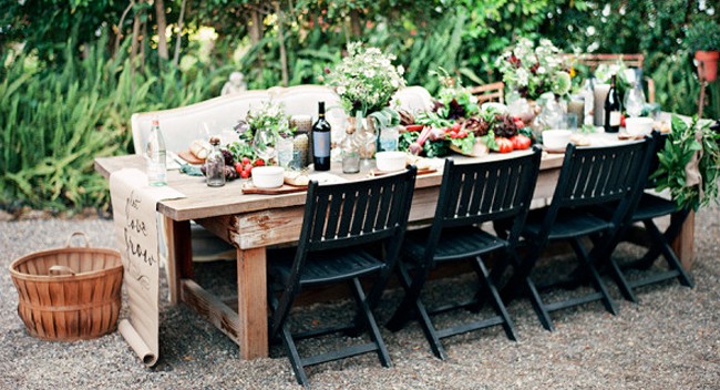 SUMMER ENTERTAINING