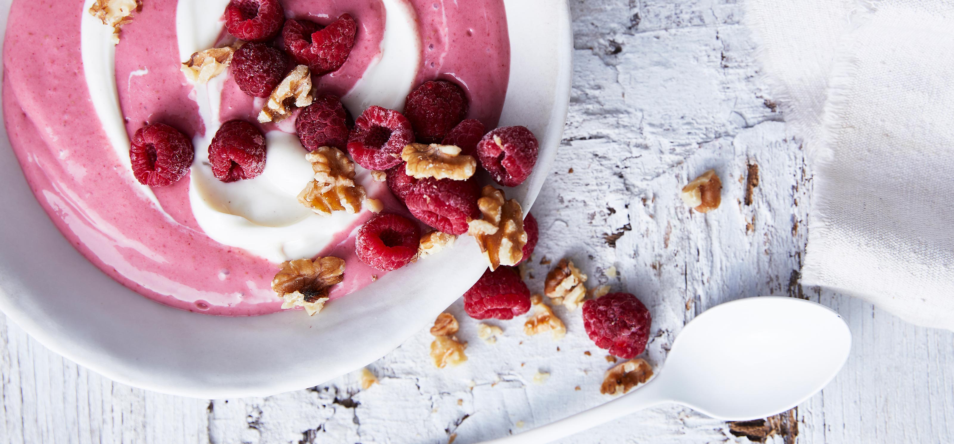 healthy smoothie bowl for SWIISH cookbooks